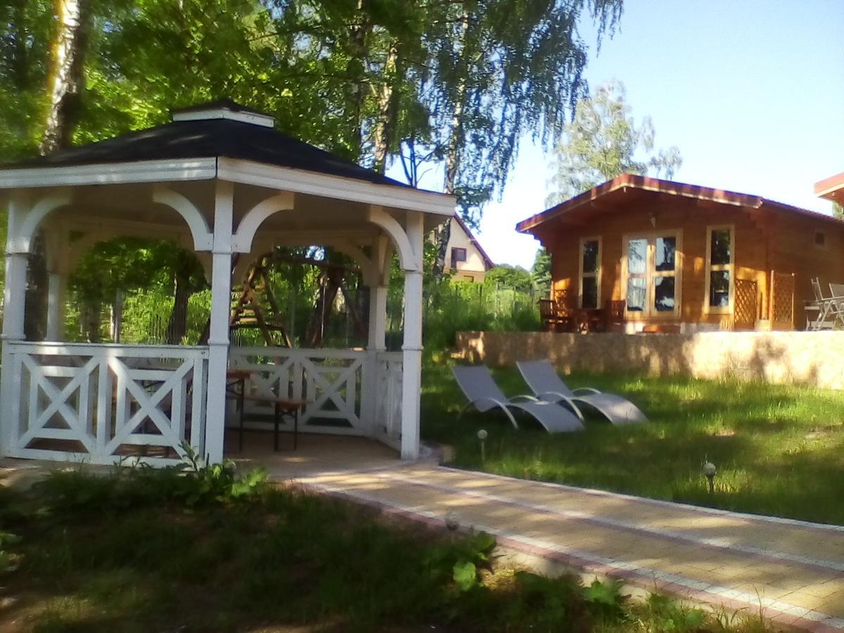 Kameralny Domek Drewniany Letniskowy W Mikolajkach Mikołajki エクステリア 写真